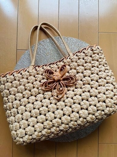 トモコさんの手作りカゴバッグ