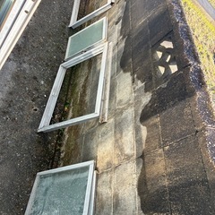 アルミサッシ　窓　　二セット　　の画像