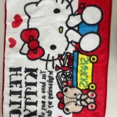 ハローキティ ひざ掛けブランケットの画像