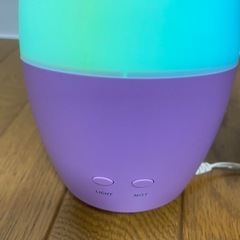 超音波式アロマディフューザー(虹色ライトアップ機能あり)の画像