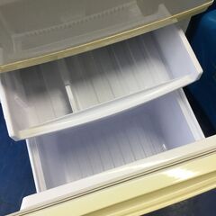 シャープ　冷蔵庫　137L　2013年製　SJｰ14XｰW　USEDの画像