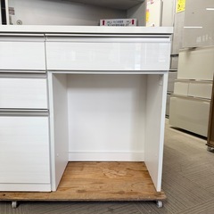 【超美品‼️】定価98,000円♪ ニトリ  160cm幅キッチンカウンター(リガーレ) 食器棚 収納家具 艶あり木目調ホワイト♪の画像