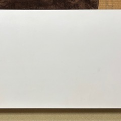 【無料‼️】白テーブルの画像