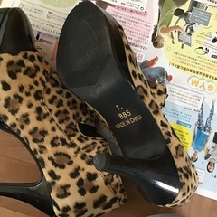 ヒョウ柄ブーツの画像