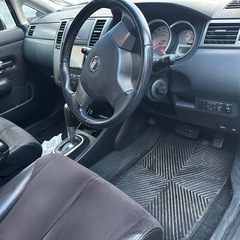 日産　ティーダ　の画像