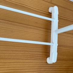 ハンガーラック ２本セット 伸縮 伸長 白 シングル ニトリ 室内洗濯物干し　収納アイテムの画像