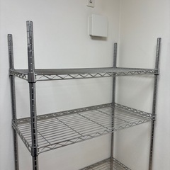 シルバーラック　キャスター付き　の画像