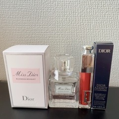 Christian Dior セット】香水・リップ・サンプル・巾着付きの画像