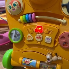 決定いたしました。アンパンマン　手押し　バイクに返信するタイプ　　の画像