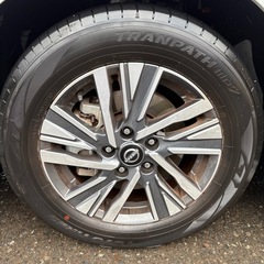セレナ c28　タイヤホイールセットの画像