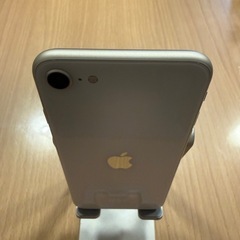 iPhone se3 128GB SIMフリーの画像