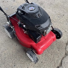 A-261△ v 岐阜発/ ジャンク/ メーカー等不明/ 芝刈り機/ ガソリンタンク. エアークリーナー欠品/ 動作未確認/ 現状品/ R7.8/29 △の画像