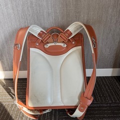 ランドセル、キャメルの画像