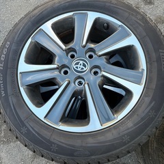 205/60R16  96Hスタッドレス+トヨタ純正アルミ PHV の画像