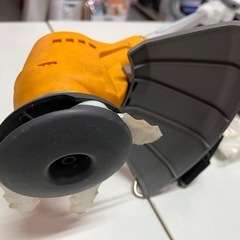 kyocera 京セラ 充電式刈払機 (草刈機) BK-1802L1 付属品完備 動作確認済 2024年購入品 樹脂ブレード12枚付き 中古美品 ④の画像