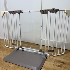 日本育児　置くトビラ　ベビーゲートの画像