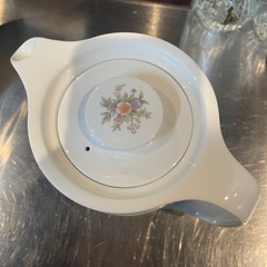 【引き取り限定】中古品　ティーポット　ノリタケの画像