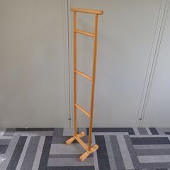 衣桁 帯掛 タオル掛 手ぬぐい掛け 上部横幅39cm×高151.5cm 木製 朱塗 漆塗 呉服 着物 和服 家具 民具 ディスプレイ 直接引取可 在庫多数#15185-15204の画像