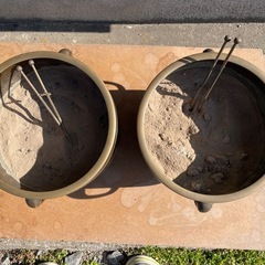 古い火鉢　　銅製？　2個セット
の画像