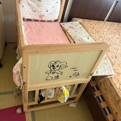 ベビーベッドの画像