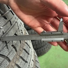 ヨコハマ　アイズガード　215/65r16の画像