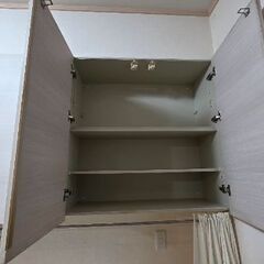 キッチン裏カップボードの画像