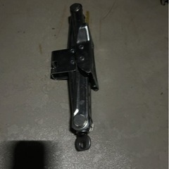 日産　セレナ　純正　車載ジャッキの画像