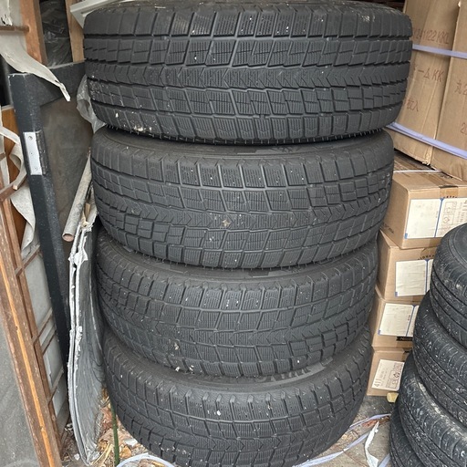 ホイール付きスタッドレス
タイヤ４本