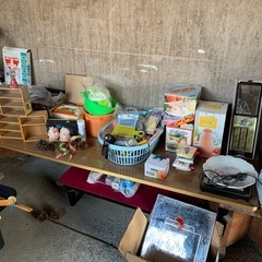 【第二回500円で取り放題】三段ボックス、トースター、鍋、やかん、皿などの画像