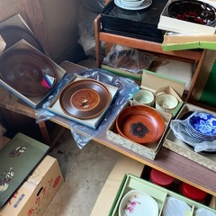 【第二回500円で取り放題】三段ボックス、トースター、鍋、やかん、皿などの画像