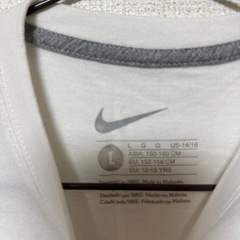 NIKE Tシャツの画像
