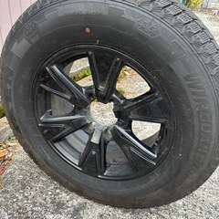 ホイール付きスタッドレス
タイヤ４本の画像