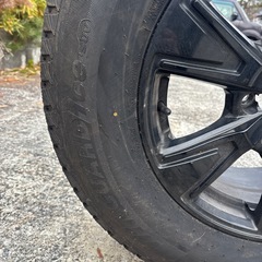 ホイール付きスタッドレス
タイヤ４本の画像