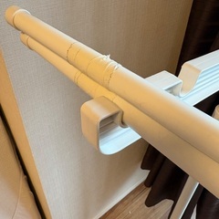 室内物干し　突っ張りの画像