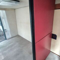 【激安5万円】AGC（旧旭硝子）防音室 3畳 前面約半分がガラス張り グランドピアノ40年使用の画像