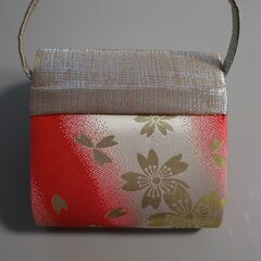 七五三参りにも可愛い女児用バッグの画像