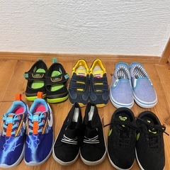 子供靴まとめ売り　7足の画像