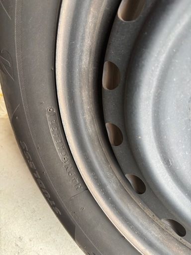 スタッドレスタイヤ4本　195/65/R15