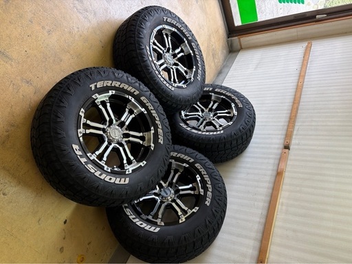 Raysホイールタイヤセット　265/70r17