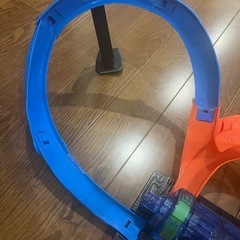 ホットウィール　コークスクリュークラッシュトラックの画像