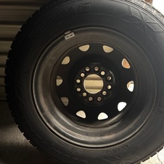145/80/R13スタッドレスタイヤマルチホイールの画像