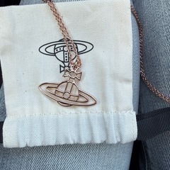 ヴィヴィアン　ネックレス　の画像