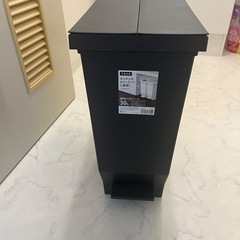 ゴミ箱の画像