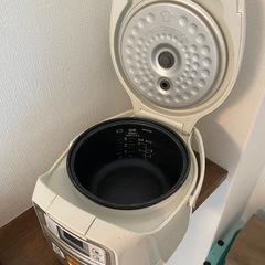 炊飯器3合炊きの画像