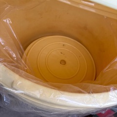 漬物樽2つの画像