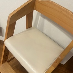 子供用椅子　ハイチェアの画像