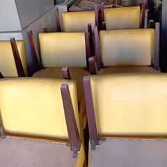 ダイニングチェア(汚れ有り)の画像