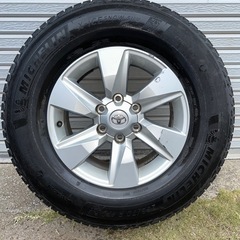 プラド純正ホイールスタットレスタイヤ付きの画像