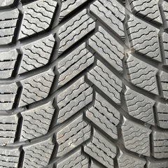 プラド純正ホイールスタットレスタイヤ付きの画像