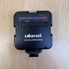 ulanzi 充電式ミニLEDライトVL49(2000mAh) の画像